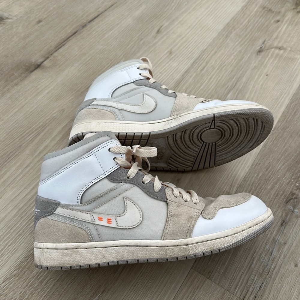 Air Jordan 1 Mid SE Craft